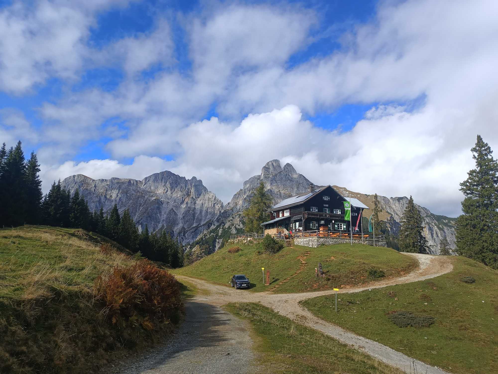 Teamausflug im Gesäuse: Grazer Büro auf der Mödlinger Hütte